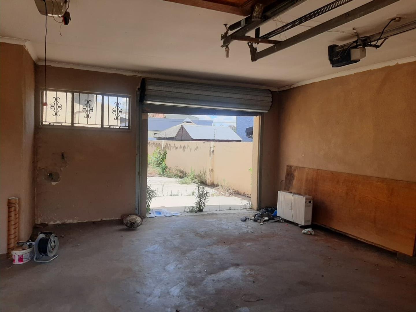 606284_PHOTO-2022-11-26-18-22-54